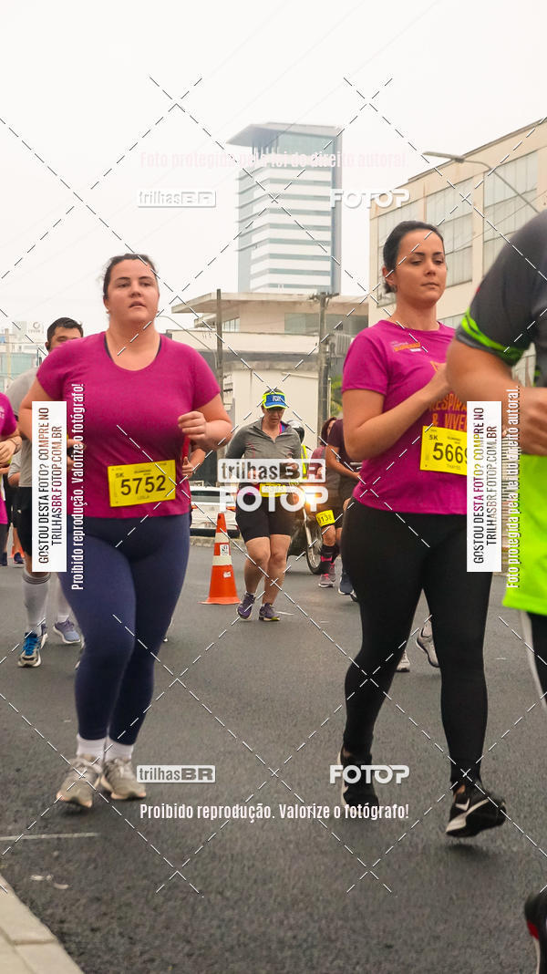 Buy your photos of the eventMeia Maratona de Blumenau on Fotop