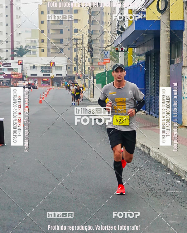 Buy your photos of the eventMeia Maratona de Blumenau on Fotop