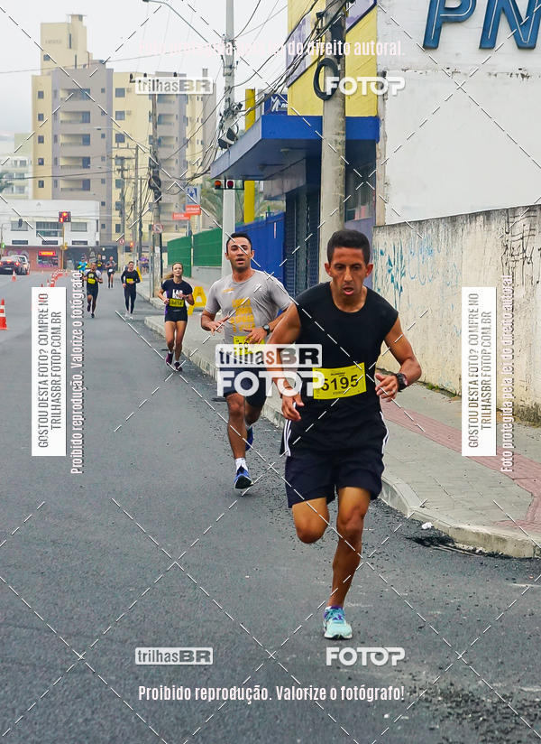 Buy your photos of the eventMeia Maratona de Blumenau on Fotop
