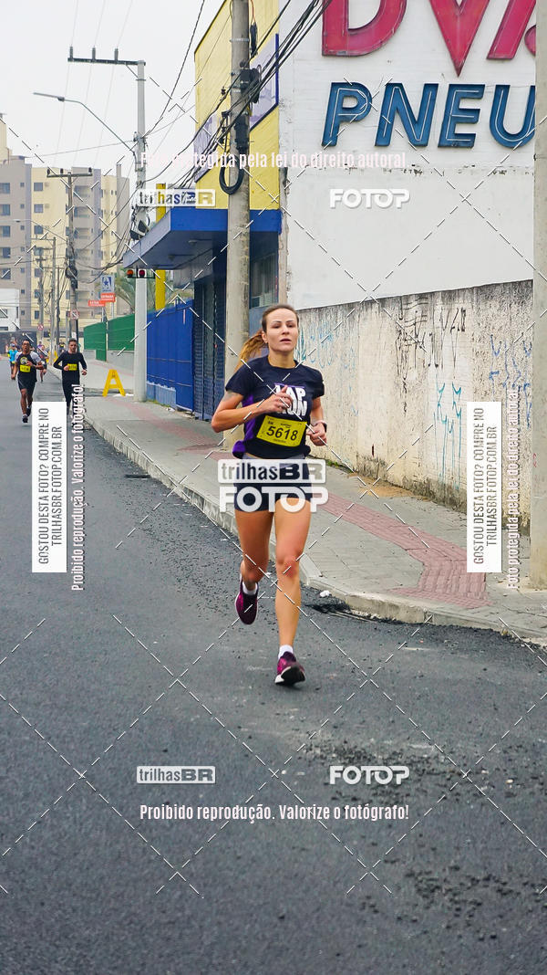 Buy your photos of the eventMeia Maratona de Blumenau on Fotop