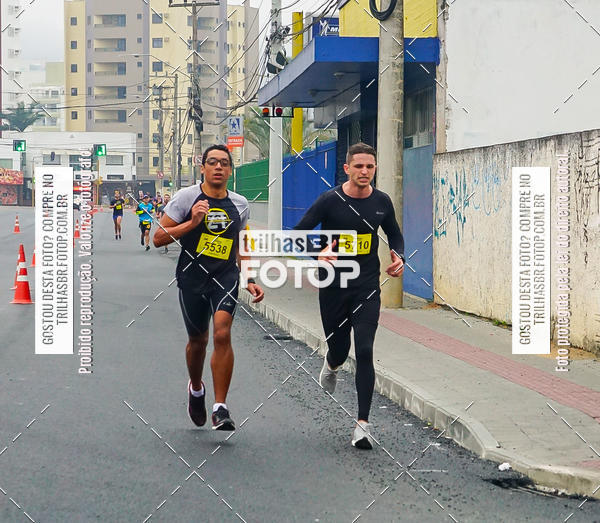 Buy your photos of the eventMeia Maratona de Blumenau on Fotop