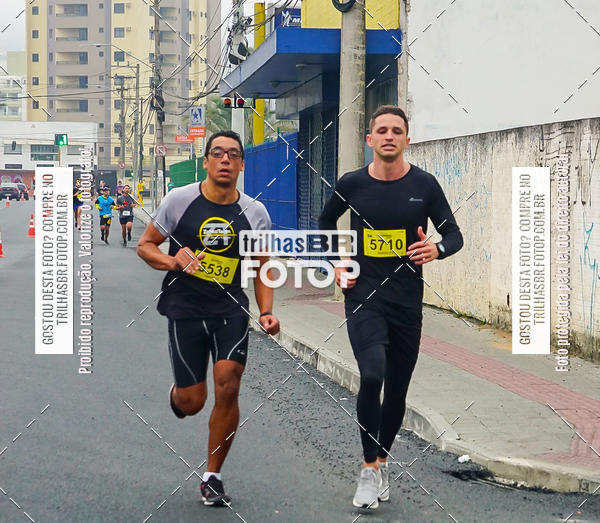 Buy your photos of the eventMeia Maratona de Blumenau on Fotop