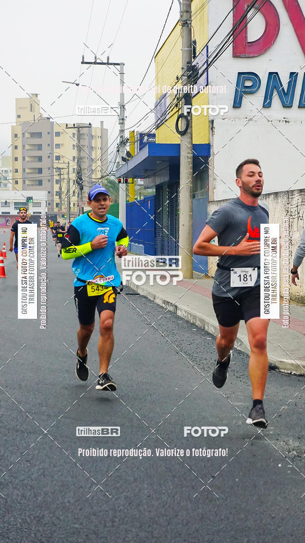 Buy your photos of the eventMeia Maratona de Blumenau on Fotop