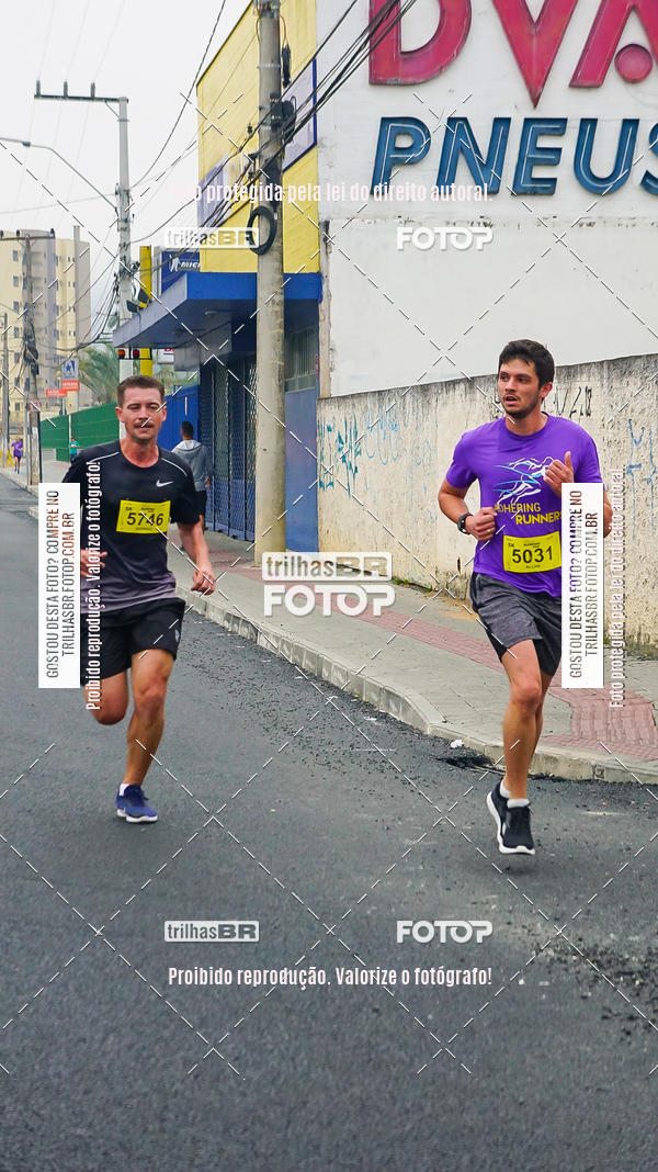 Buy your photos of the eventMeia Maratona de Blumenau on Fotop
