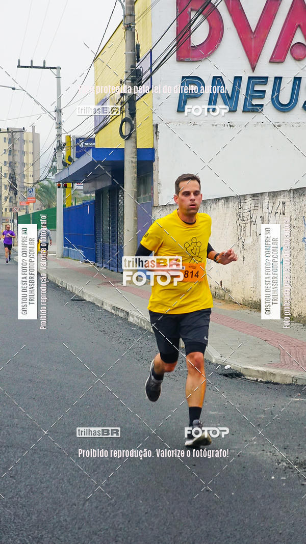 Buy your photos of the eventMeia Maratona de Blumenau on Fotop