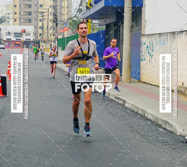 Buy your photos of the eventMeia Maratona de Blumenau on Fotop