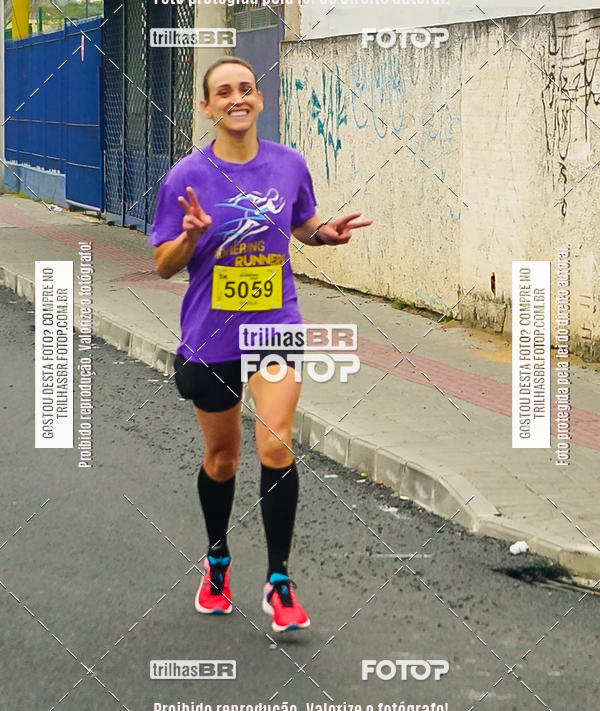 Buy your photos of the eventMeia Maratona de Blumenau on Fotop