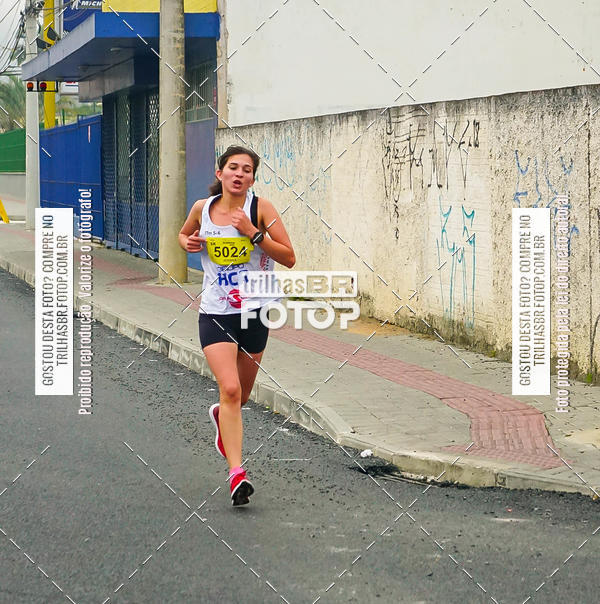 Buy your photos of the eventMeia Maratona de Blumenau on Fotop