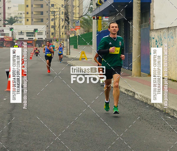 Buy your photos of the eventMeia Maratona de Blumenau on Fotop