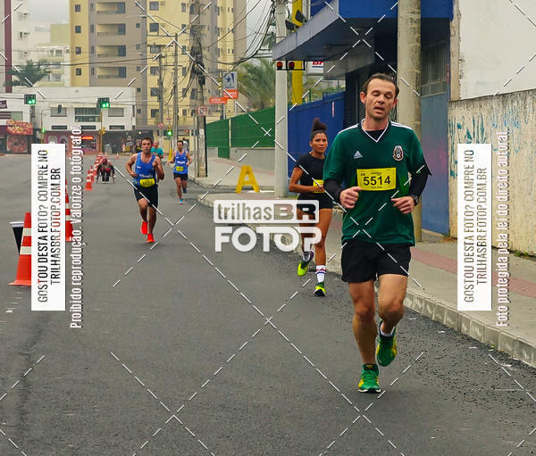 Buy your photos of the eventMeia Maratona de Blumenau on Fotop