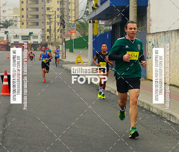 Buy your photos of the eventMeia Maratona de Blumenau on Fotop