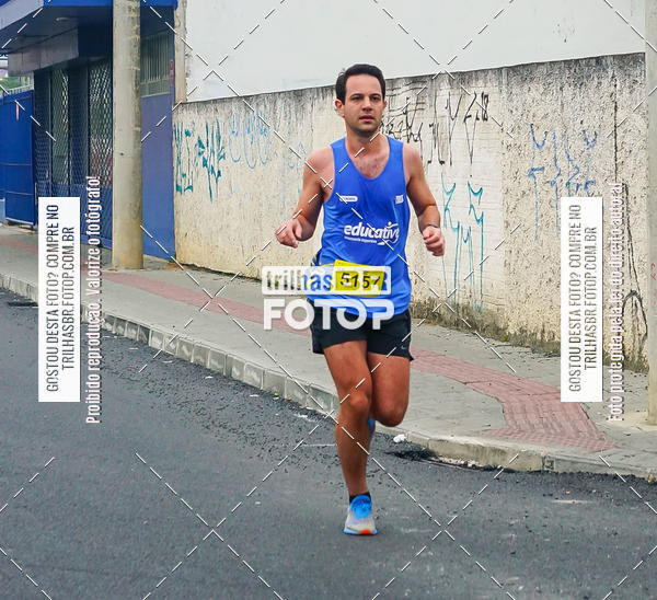 Buy your photos of the eventMeia Maratona de Blumenau on Fotop