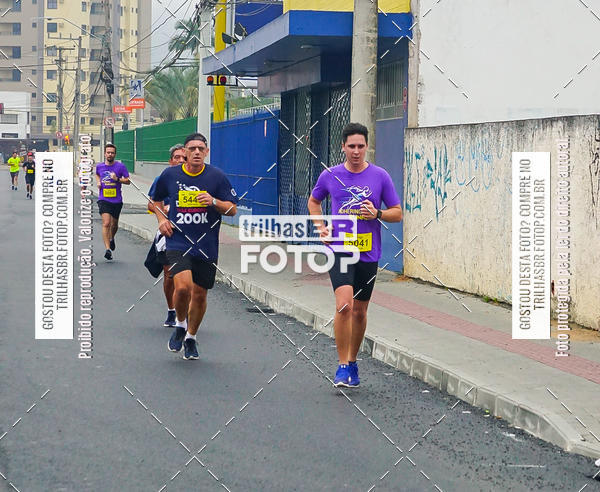 Buy your photos of the eventMeia Maratona de Blumenau on Fotop