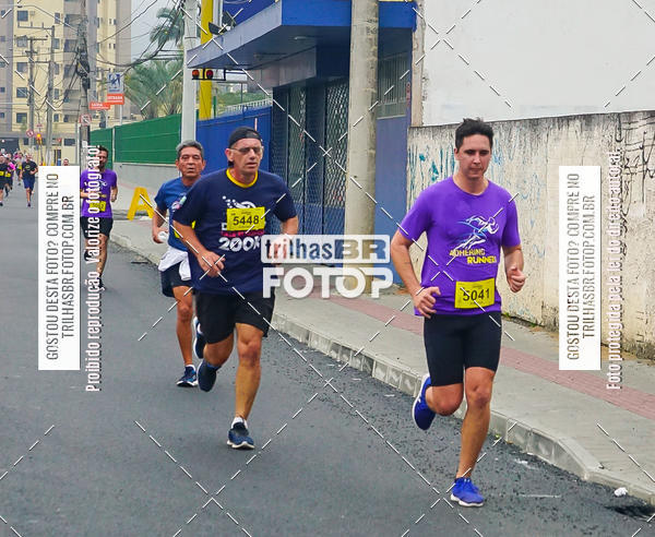 Buy your photos of the eventMeia Maratona de Blumenau on Fotop