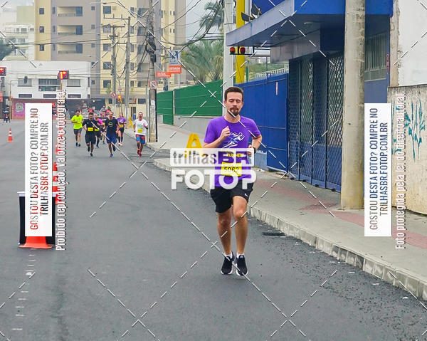 Buy your photos of the eventMeia Maratona de Blumenau on Fotop
