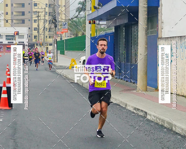 Buy your photos of the eventMeia Maratona de Blumenau on Fotop
