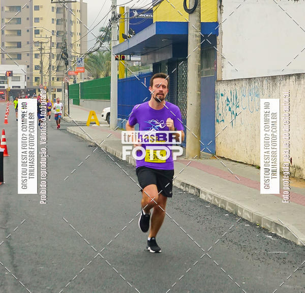 Buy your photos of the eventMeia Maratona de Blumenau on Fotop