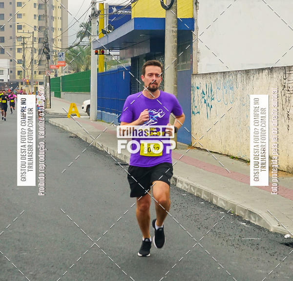Buy your photos of the eventMeia Maratona de Blumenau on Fotop