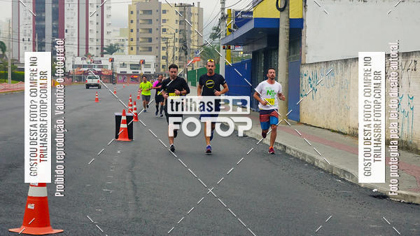 Buy your photos of the eventMeia Maratona de Blumenau on Fotop
