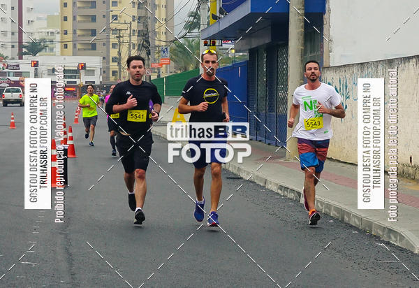 Buy your photos of the eventMeia Maratona de Blumenau on Fotop