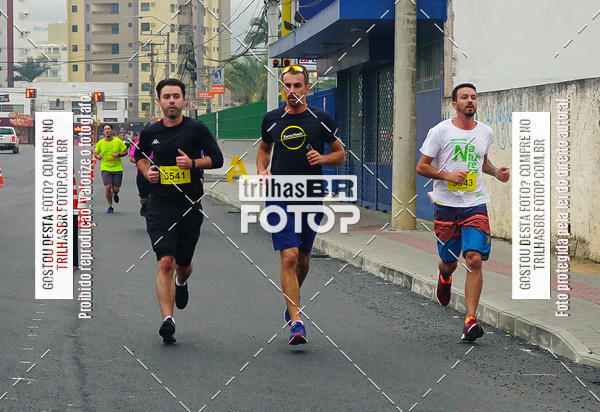 Buy your photos of the eventMeia Maratona de Blumenau on Fotop
