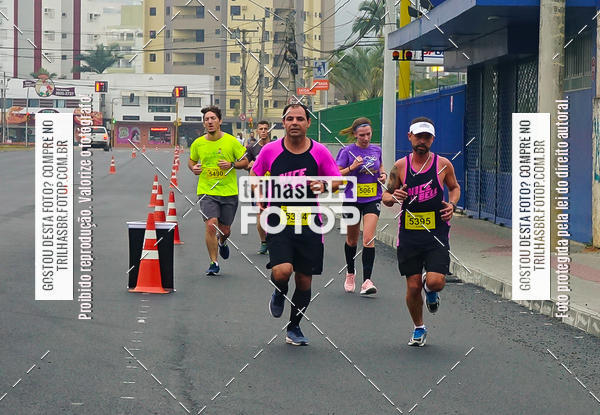 Buy your photos of the eventMeia Maratona de Blumenau on Fotop
