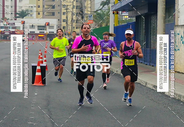 Buy your photos of the eventMeia Maratona de Blumenau on Fotop