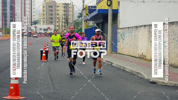 Buy your photos of the eventMeia Maratona de Blumenau on Fotop
