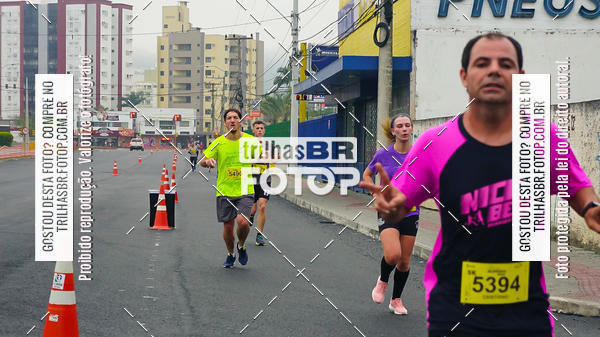 Buy your photos of the eventMeia Maratona de Blumenau on Fotop