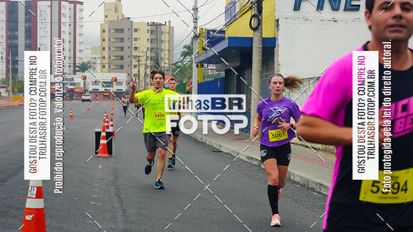 Buy your photos of the eventMeia Maratona de Blumenau on Fotop