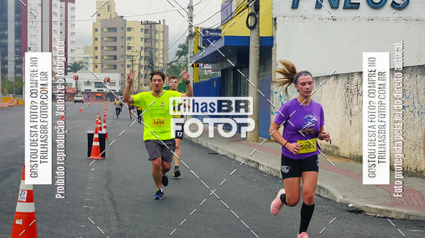 Buy your photos of the eventMeia Maratona de Blumenau on Fotop