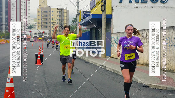 Buy your photos of the eventMeia Maratona de Blumenau on Fotop