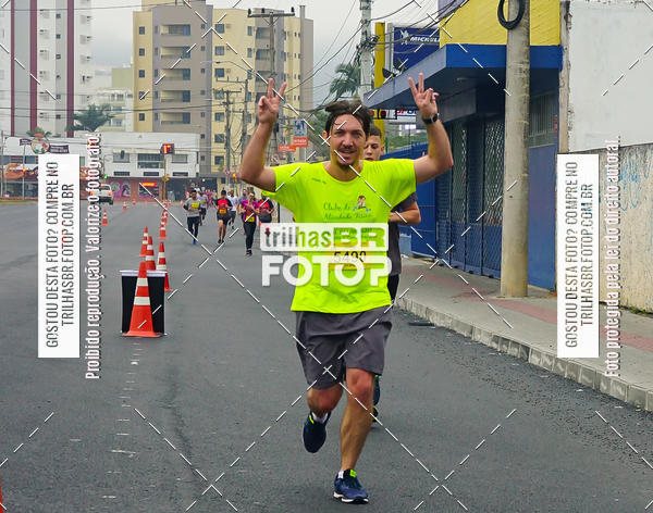 Buy your photos of the eventMeia Maratona de Blumenau on Fotop