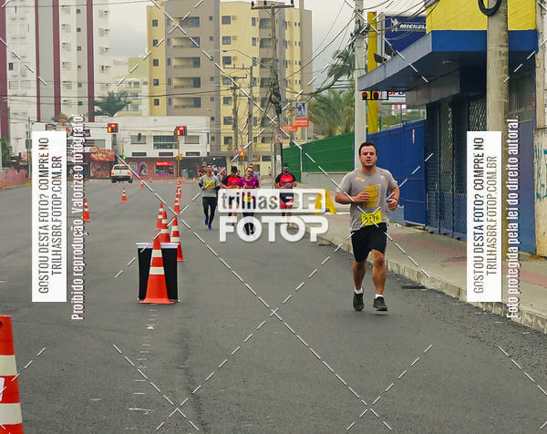 Buy your photos of the eventMeia Maratona de Blumenau on Fotop