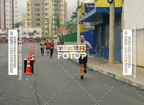 Buy your photos of the eventMeia Maratona de Blumenau on Fotop