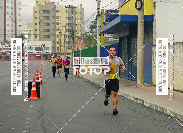 Buy your photos of the eventMeia Maratona de Blumenau on Fotop