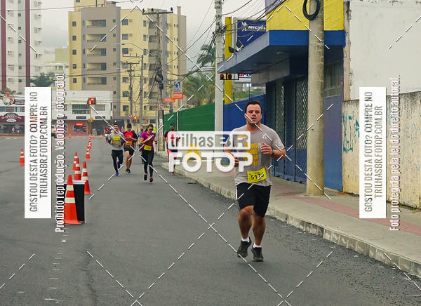 Buy your photos of the eventMeia Maratona de Blumenau on Fotop