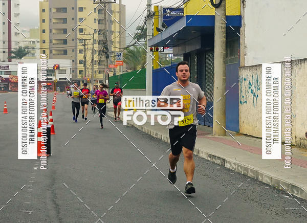 Buy your photos of the eventMeia Maratona de Blumenau on Fotop