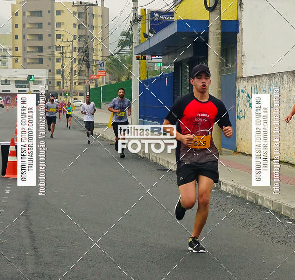 Buy your photos of the eventMeia Maratona de Blumenau on Fotop