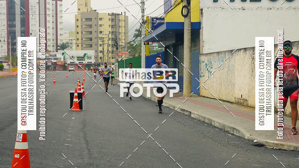 Buy your photos of the eventMeia Maratona de Blumenau on Fotop
