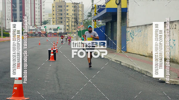 Buy your photos of the eventMeia Maratona de Blumenau on Fotop