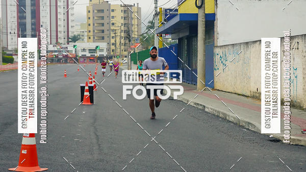 Buy your photos of the eventMeia Maratona de Blumenau on Fotop