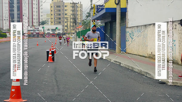 Buy your photos of the eventMeia Maratona de Blumenau on Fotop