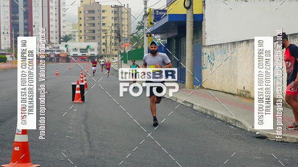 Buy your photos of the eventMeia Maratona de Blumenau on Fotop