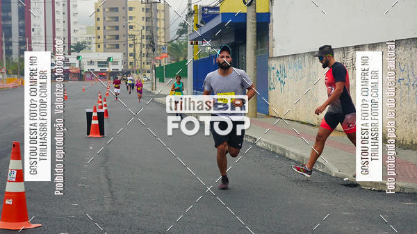 Buy your photos of the eventMeia Maratona de Blumenau on Fotop