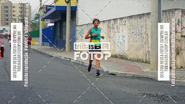 Buy your photos of the eventMeia Maratona de Blumenau on Fotop