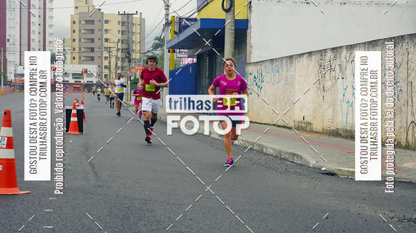 Buy your photos of the eventMeia Maratona de Blumenau on Fotop
