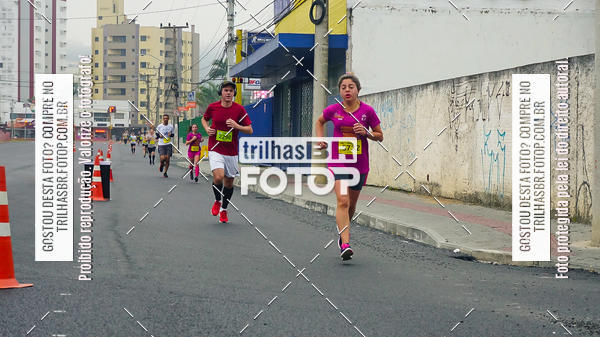 Buy your photos of the eventMeia Maratona de Blumenau on Fotop