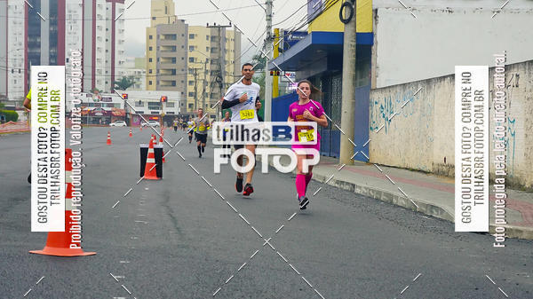 Buy your photos of the eventMeia Maratona de Blumenau on Fotop