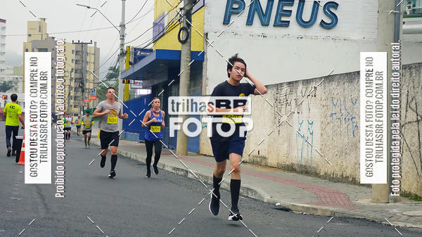 Buy your photos of the eventMeia Maratona de Blumenau on Fotop